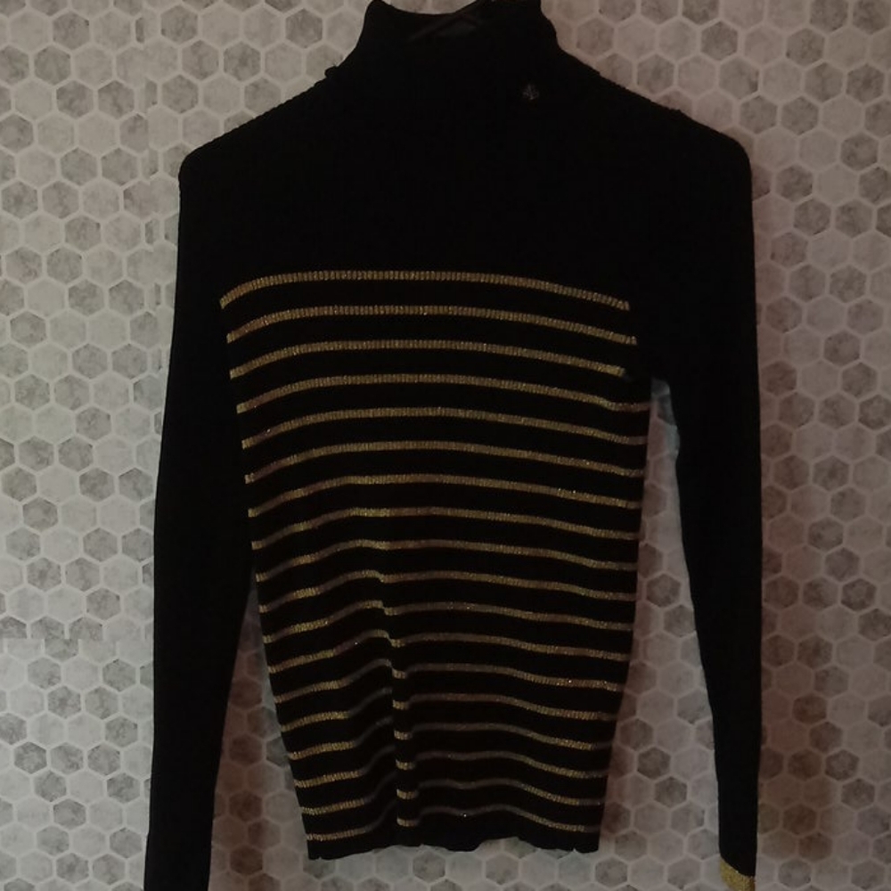 Gold & Black Turtleneck